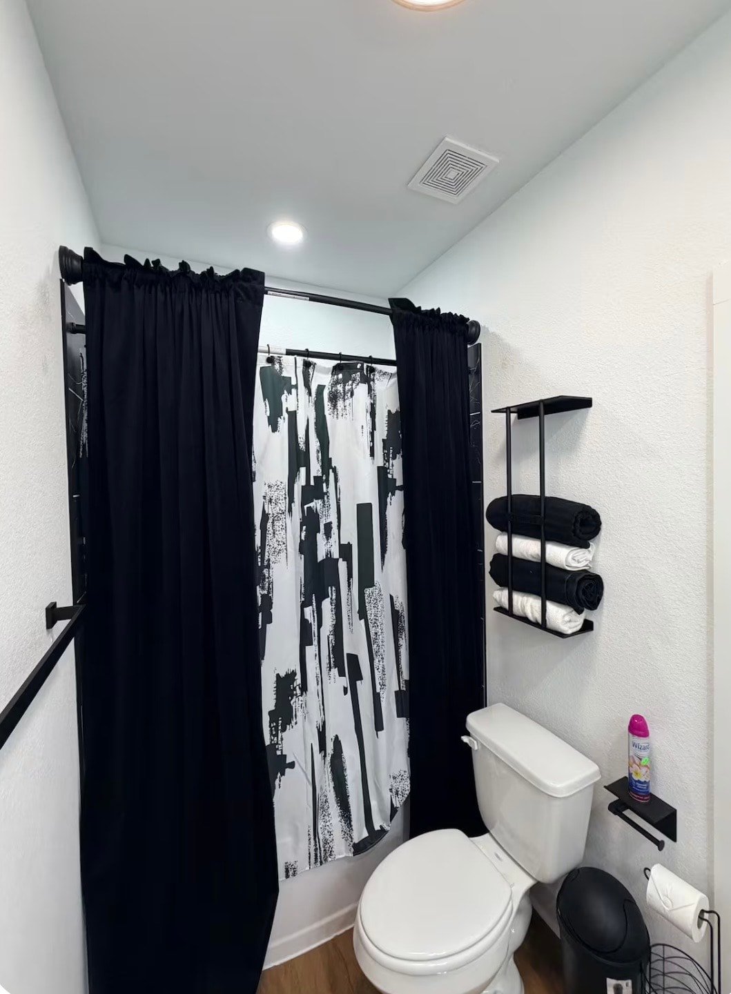 Fully Furnished 3 Bedroom | Move-In Ready — photo 4